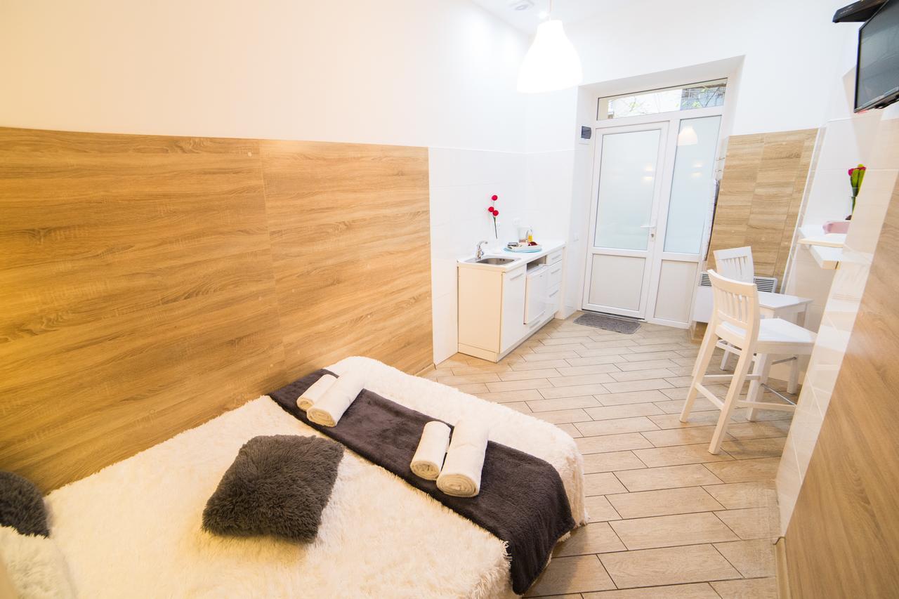 Smart Apartment On Filatova Lemberg Exterior foto